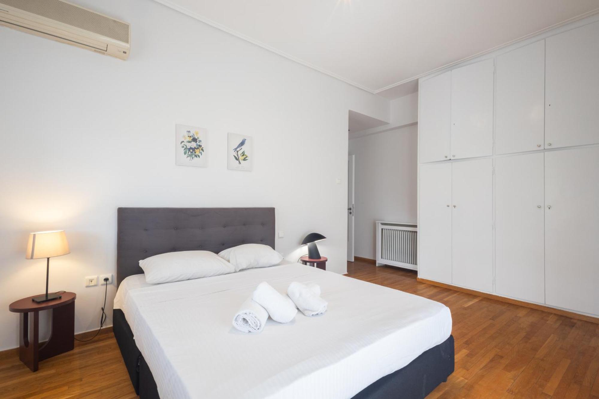Lovely Apartment In Psychiko - Renovation May 2025 أثينا المظهر الخارجي الصورة