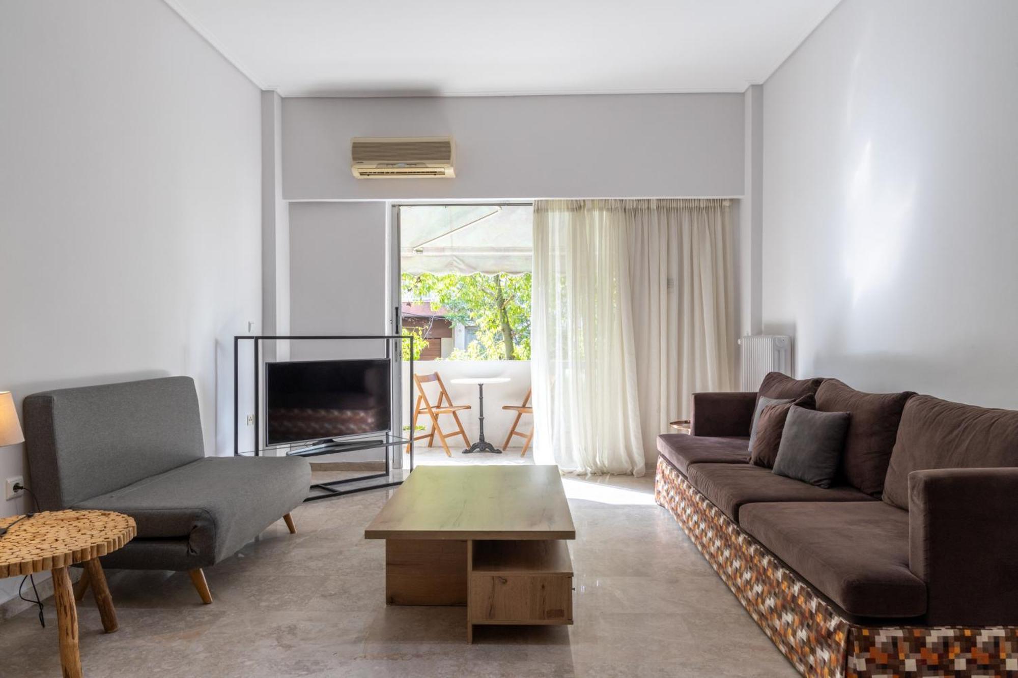 Lovely Apartment In Psychiko - Renovation May 2025 أثينا المظهر الخارجي الصورة